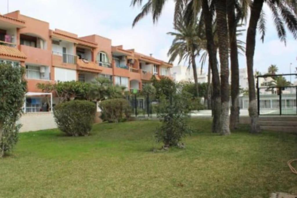 Entremares, Estudio A 150 Metros Playa Roquetas de Mar Esterno foto
